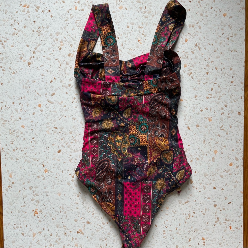 NWOT Revolve House of Harlow One Piece Bathing Suit Patchwork Multicolor XS - Picture 3 of 4